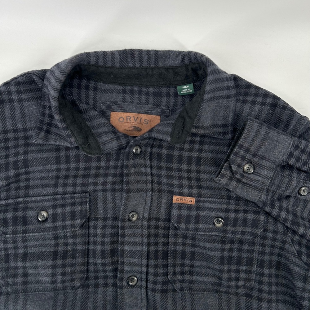 Orvis Flannel Shirt Mens Small Gray Black Plaid Button Down Outdoor Workwear